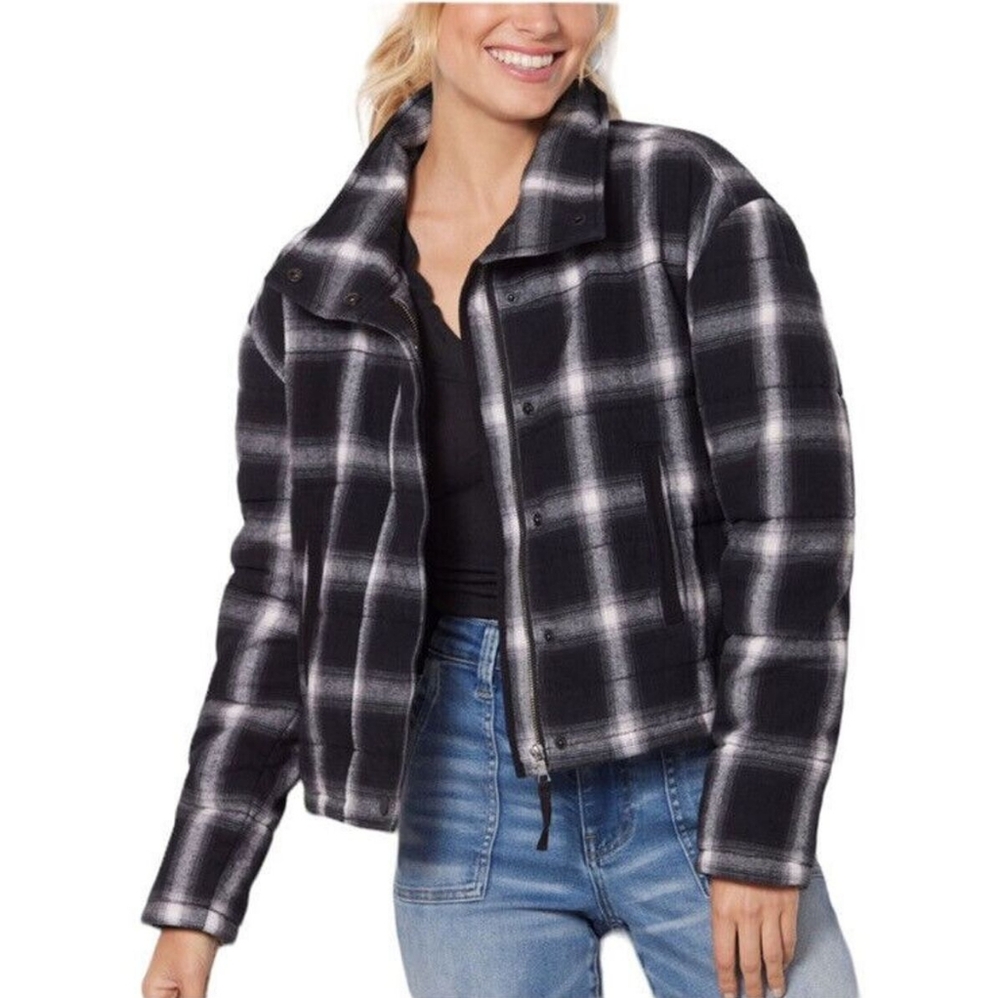 Evereve Black and White Plaid Puffer Jacket